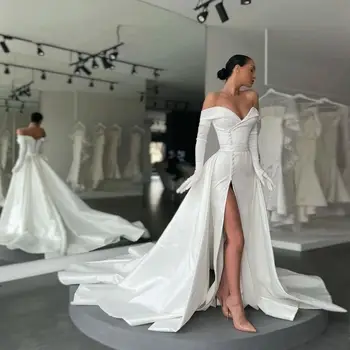 Egyedi készítésű fehér elefántcsont szatén hosszú esküvői ruhák levehető vonattal vállról Vállon kívül magas résgombok Kesztyűk estélyi ruhák