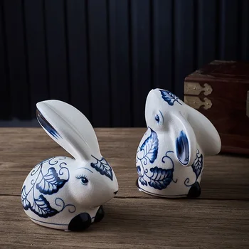 Escultura de conejo de porcelana azul y blanca, artesanía de animales de cerámica de simulación, regalos de decoración del hogar